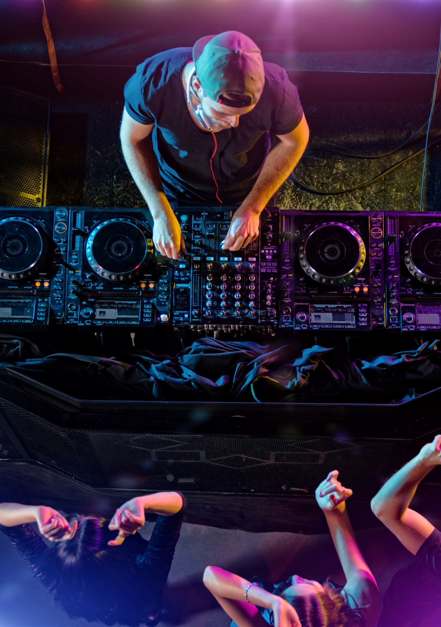 Want to Learn How to DJ?
