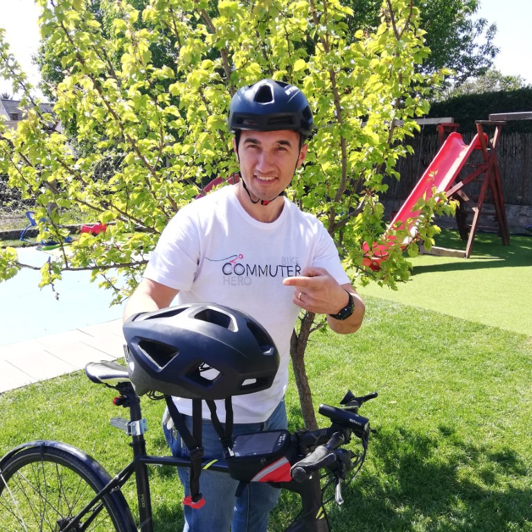 Get my BEST tips to pedal to work fast, fun and safe.
